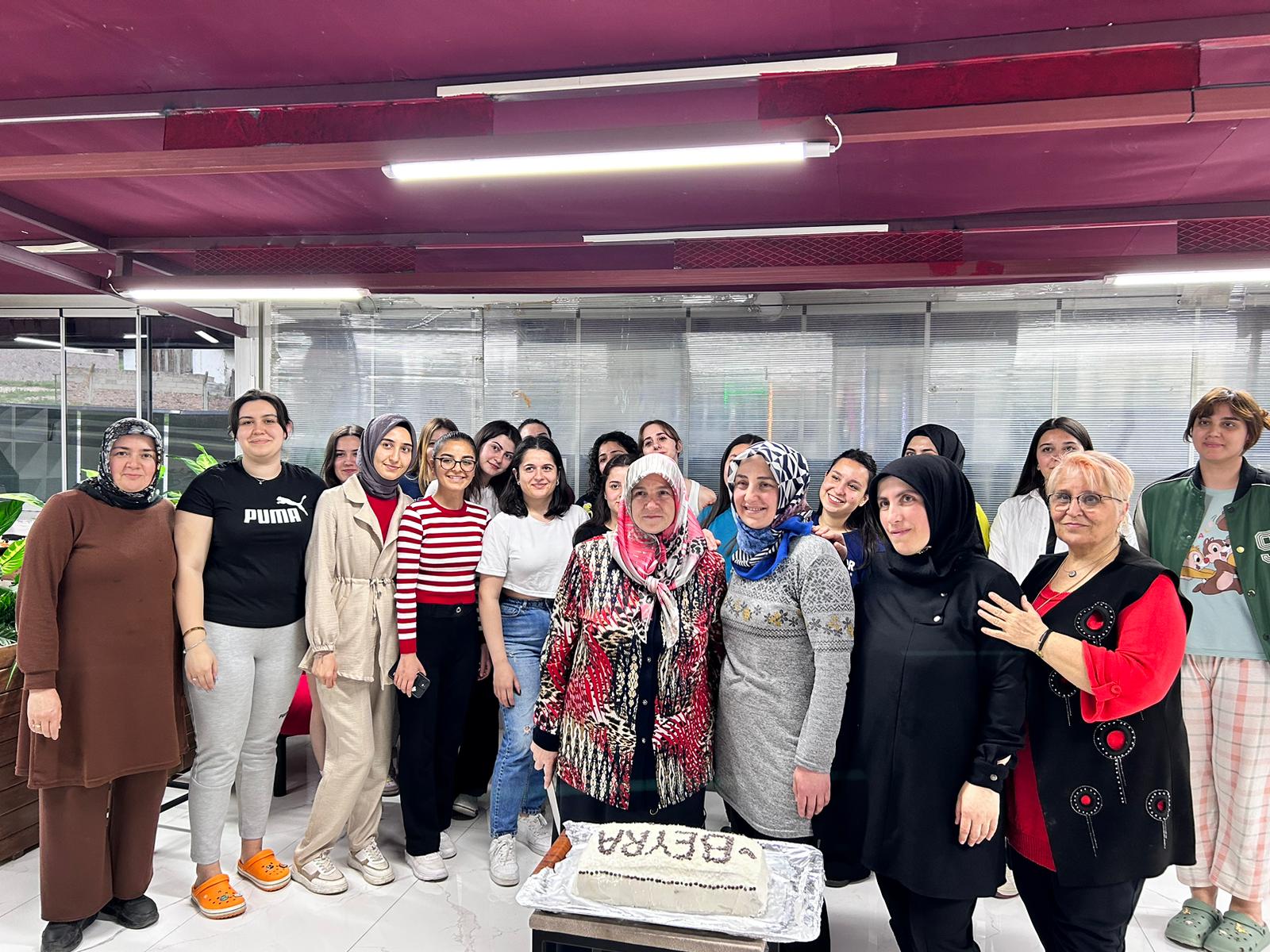 BAHAR ŞENLİĞİMİZDEN